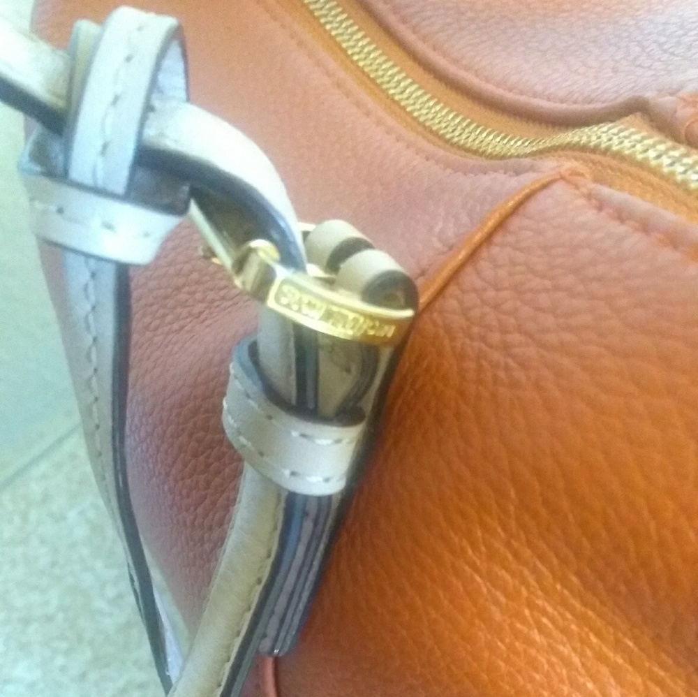 Michael Michael Kors Pebbled Leather Bag - Picture 7 of 8